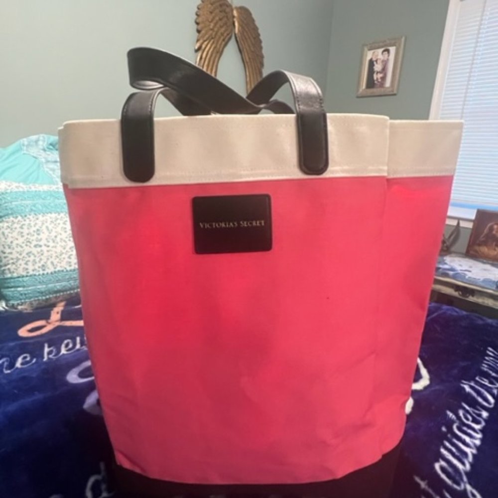 Brand new with tags Victoria Secret beach tote